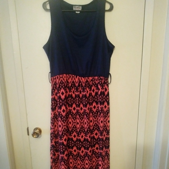 Beautiful Urban Rose Dress - Picture 1 of 4